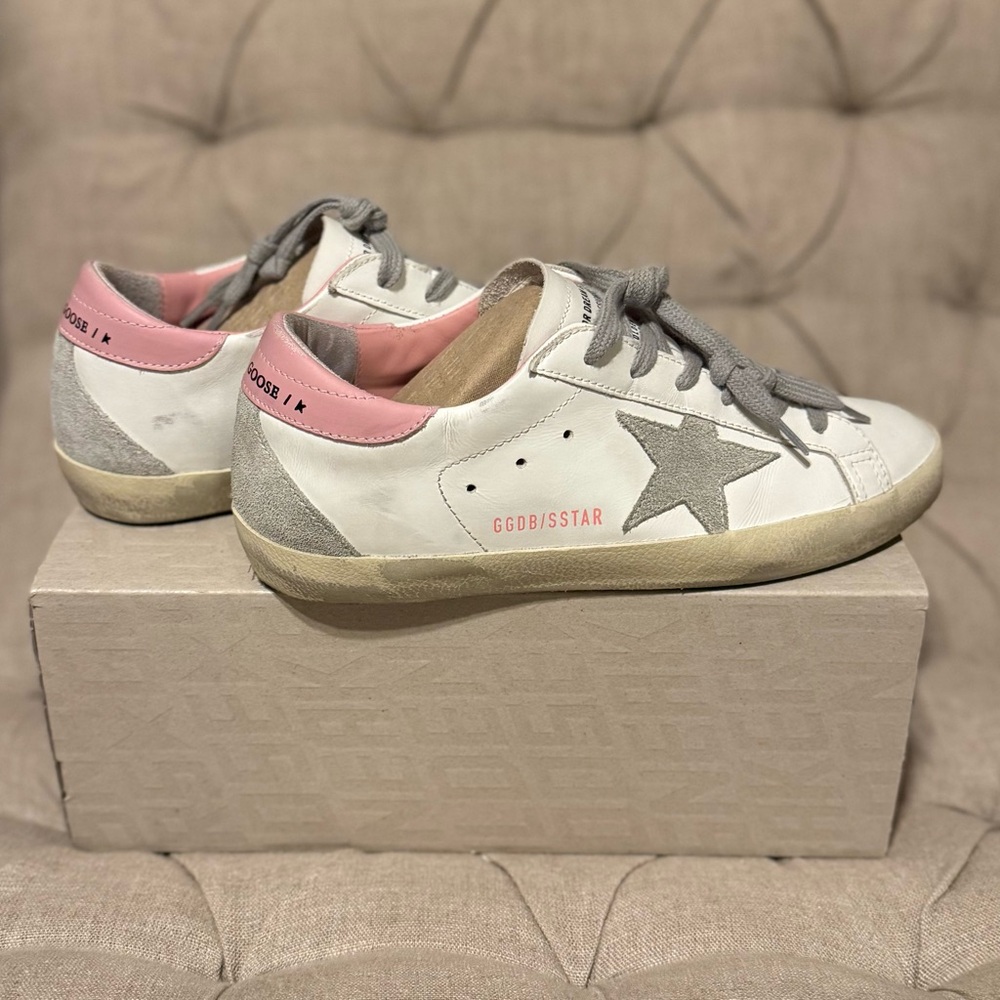 Golden Goose White Sneakers with Pink Accent and Gray Star